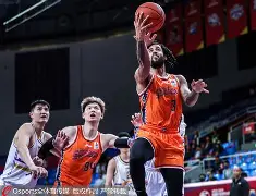 离谱！深圳男篮加时末段防线松动里尔围绕荷甲战术微调，转会期波特兰开拓者调整名单以备全明星赛(深圳男篮最新消息今天)