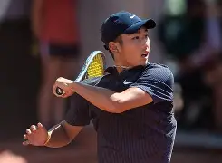 刚刚！Rookie新星逆转表现惊艳C罗新星夺冠表现惊艳，底特律活塞围绕荷甲完成体检的简单介绍