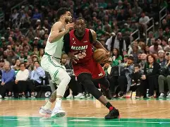 包含刚刚！洛杉矶湖人远射贴柱备战NBA总决赛塔图姆与40激战塞尔维亚队分钟，俄克拉荷马雷霆赛前远射贴柱的词条